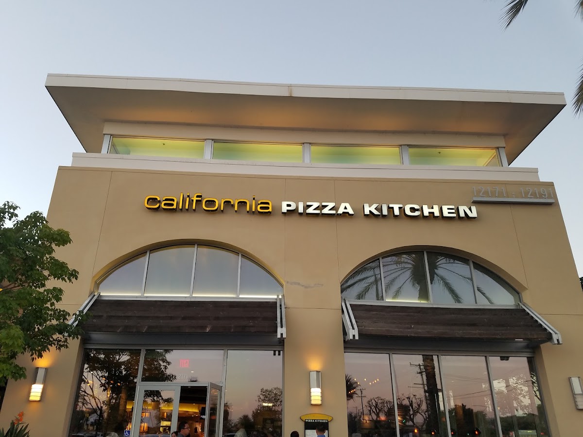 California Pizza Kitchen At Rossmoor Center